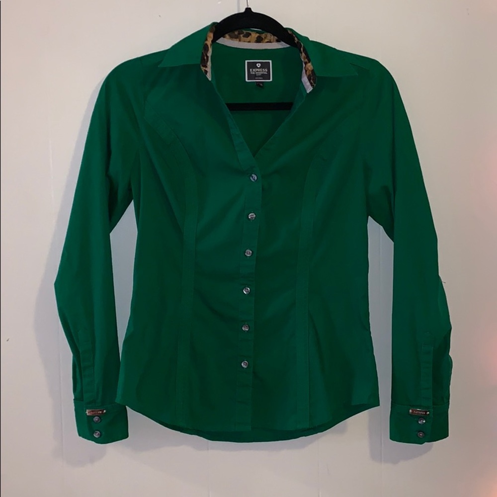 Express XS green button down